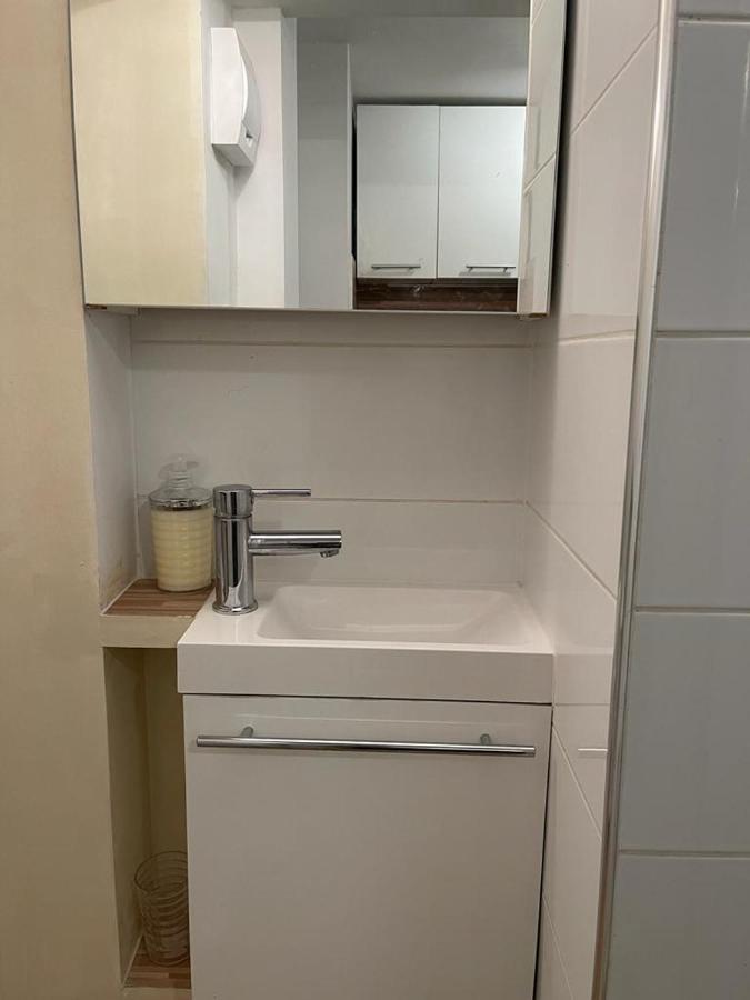 Maly Apartament Z Kuchnia I Lazienka Apartamento Estetino Exterior foto